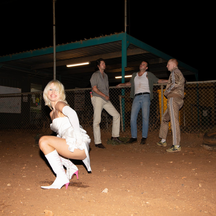 Amyl and the Sniffers – U Should Not Be Doing That