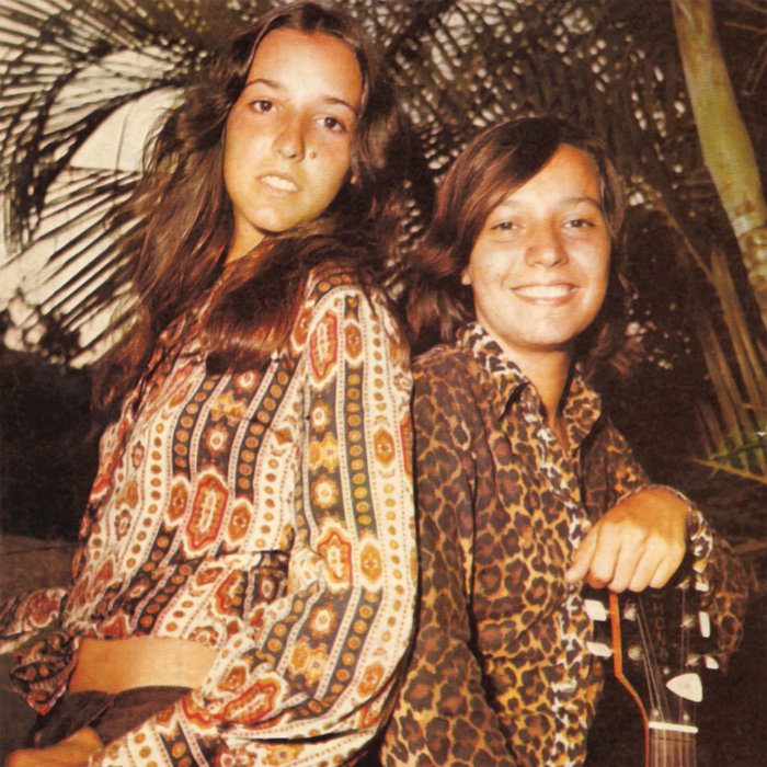 ELIA Y ELIZABETH – Ponte bajo el sol